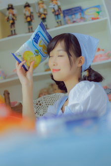 肉妇春潮干柴烈火ⅩXX视频
